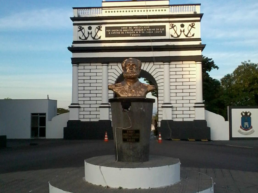 Comando Do 6 Distrito Naval-Ladario必去景点