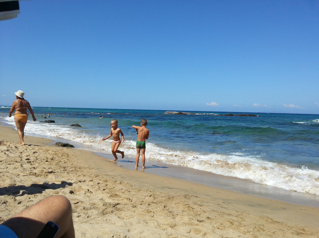 Spiaggia Lu Bagnu-Castelsardo必去景点