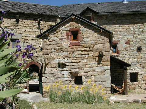 Saint-Laurent-d'Olt旅游攻略图片