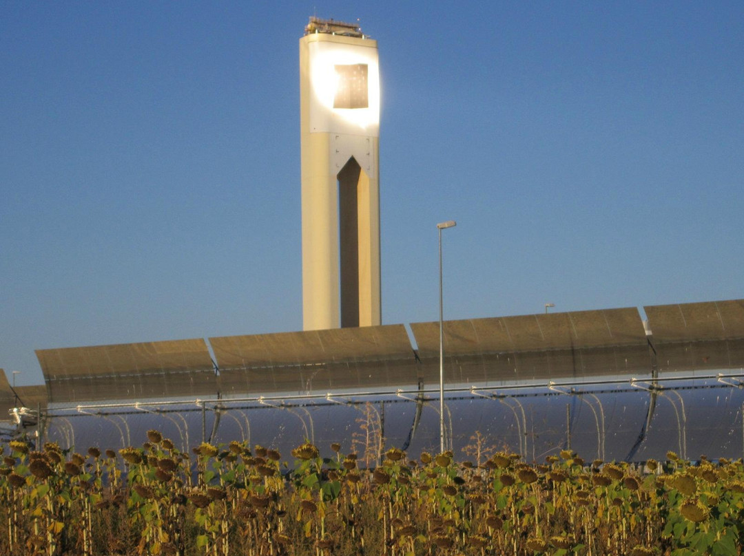 Solnova Solar Power Station-桑路卡拉马尤必去景点