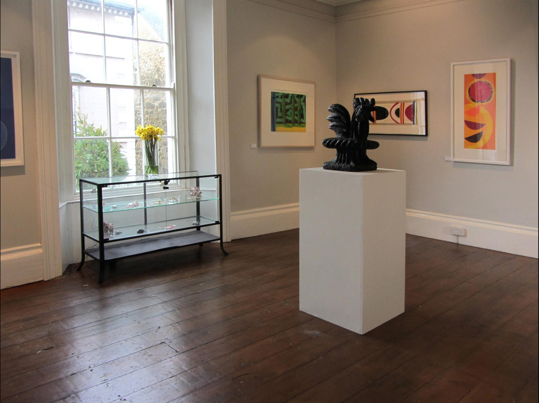 Stoneman Gallery-彭赞斯必去景点