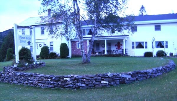 Fleur de Lis Lodge