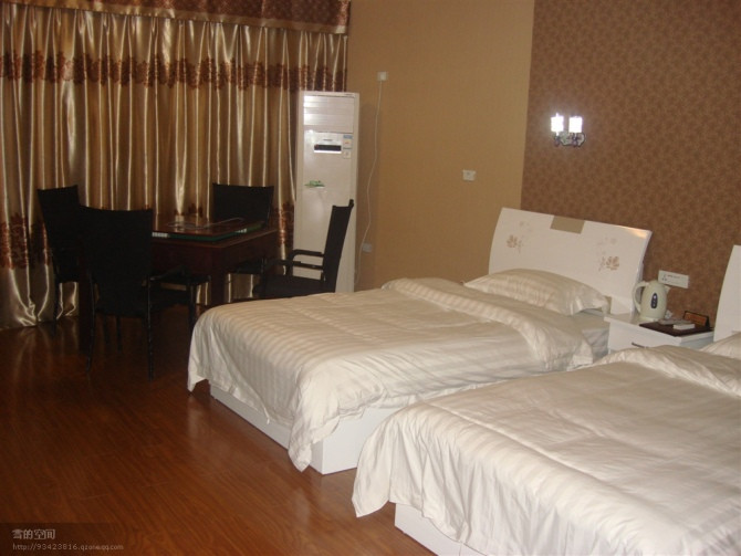 瑜珠花园酒店主图