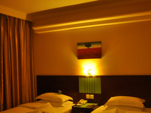 南翔酒店（贵阳市旅游集散中心延安西路店）主图