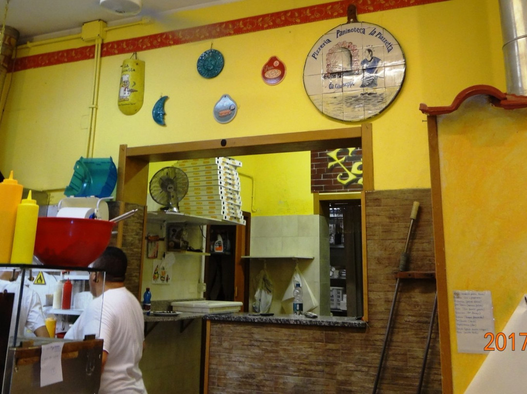 Pizzeria La Piazzetta Di Sotgiu Giuseppe