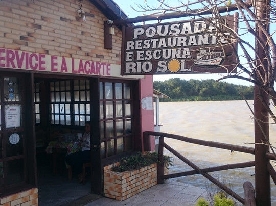 Sao Joao Da Barra餐馆和美食-Restaurante Pousada E Escuna Rio Sol
