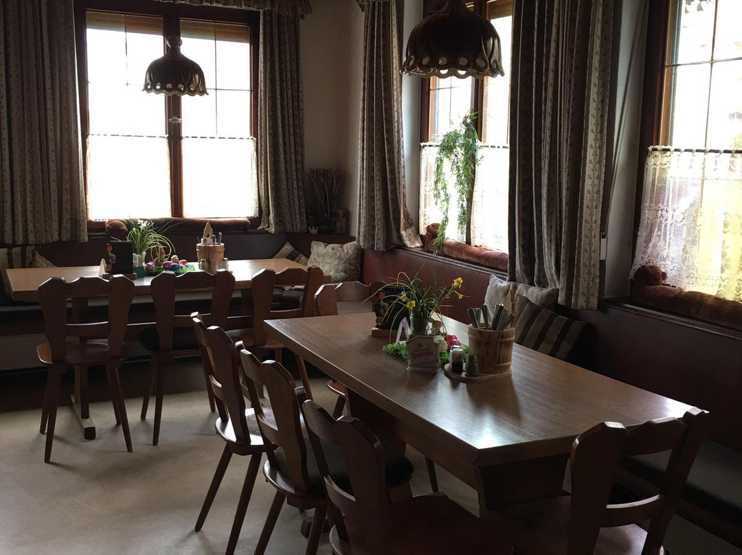 Moeglingen餐馆和美食-Gasthaus Krone