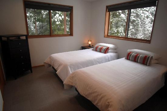 熊穴山小屋