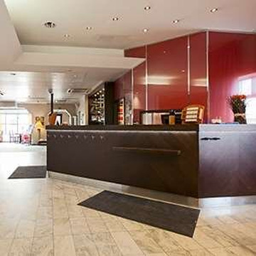 奥斯卡酒店主图