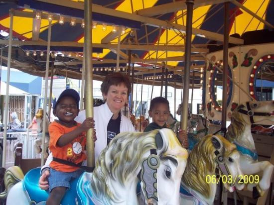 巴博亚岛-纽波特海滩必去景点