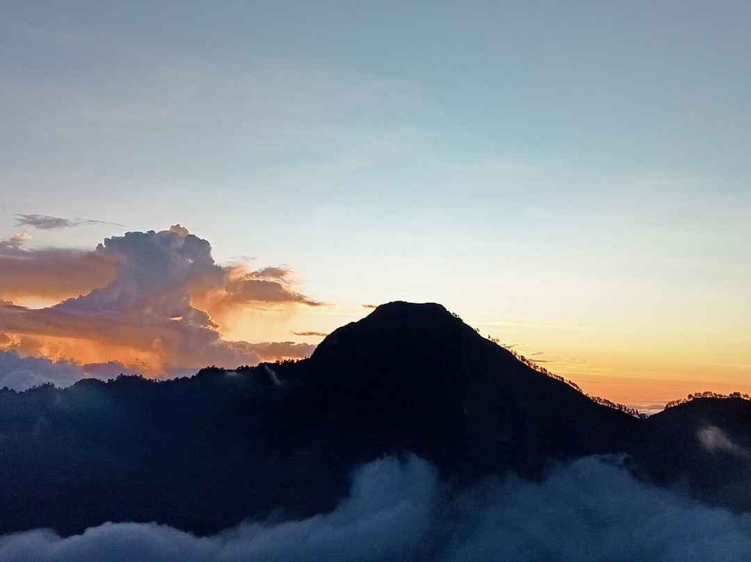 Evsi Rinjani Trekking-马塔兰必去景点