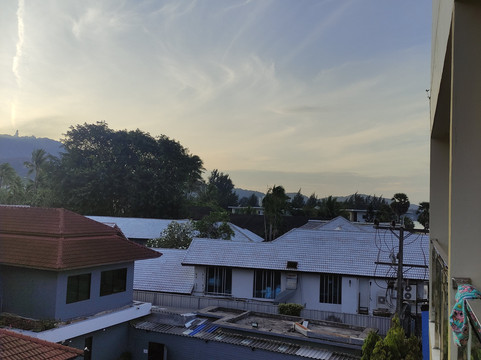 普吉岛安达海滨酒店主图