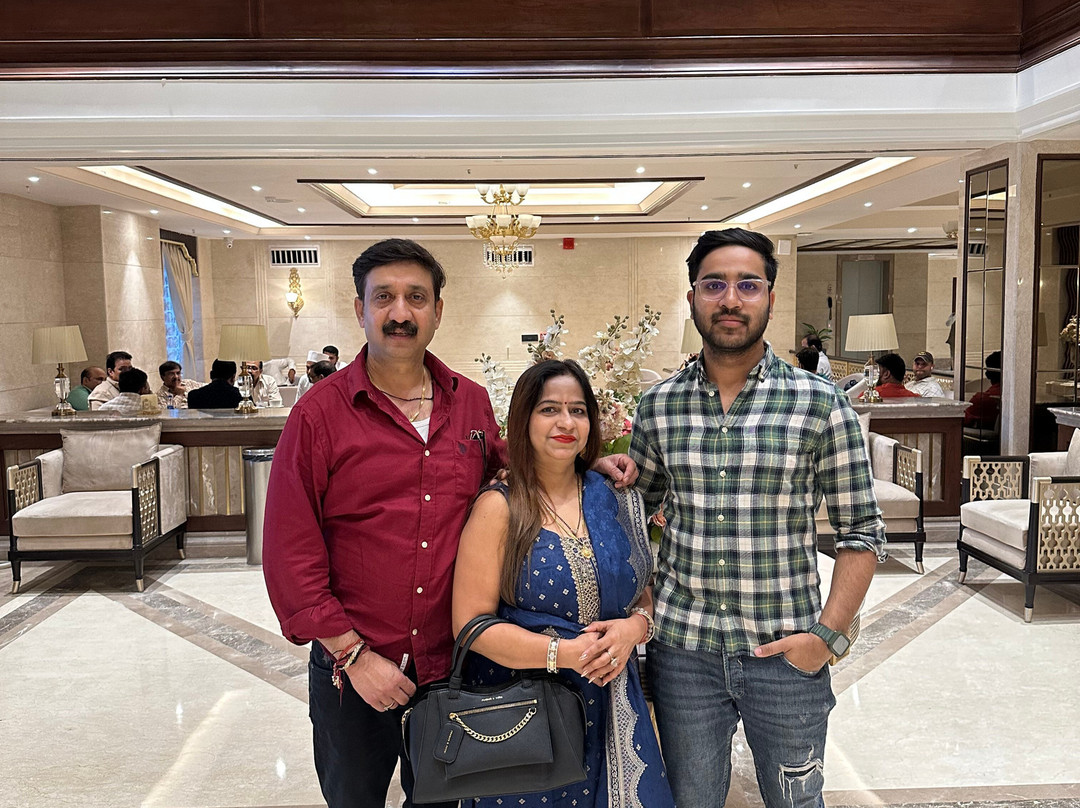 The Grand Nirvana Hotel and Resort主图