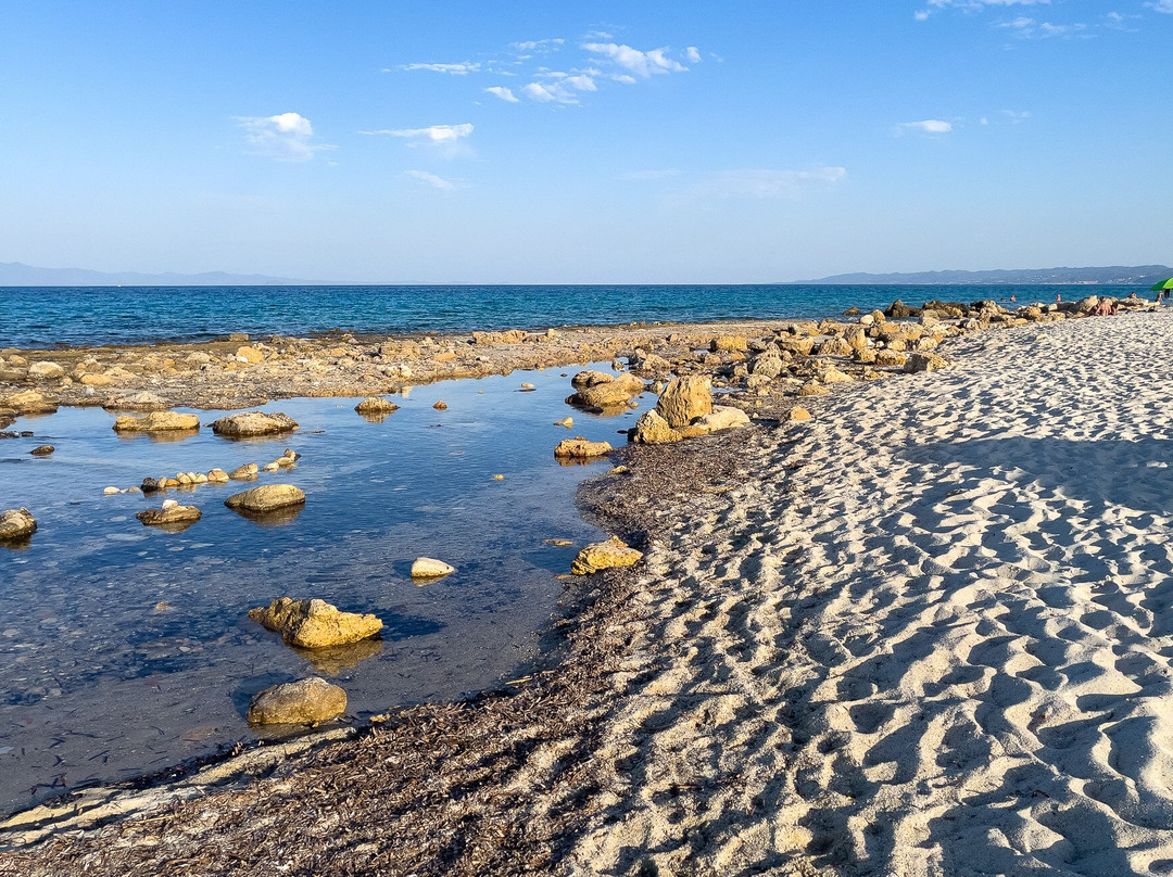 Limna Beach主图