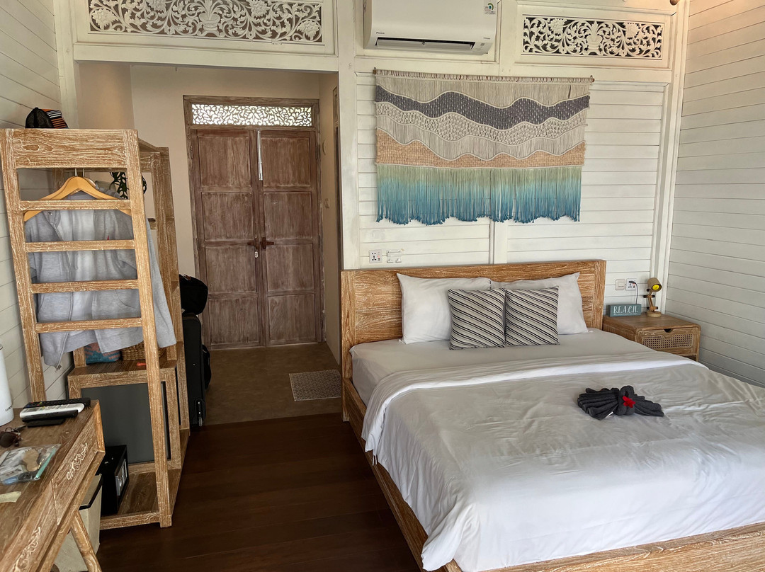 Mambo Beach Resort主图