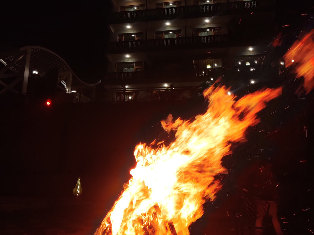 Ashapuri Village主图