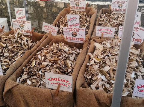 Oratorio della SS. Trinita (dei Rossi)