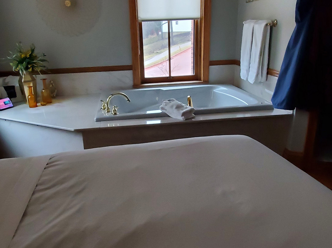 Riverboat Suites