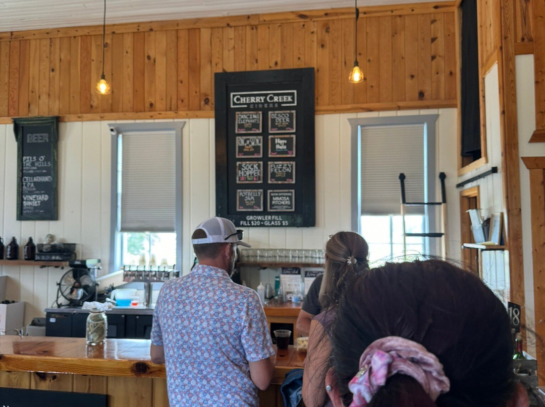 Cherry Creek Cellars-Brooklyn必去景点