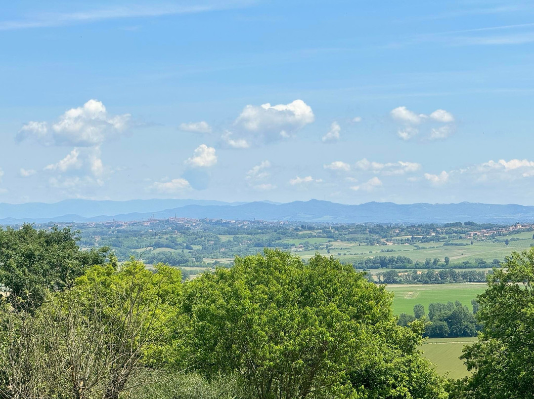 Castello del Poggiarello di Stigliano-Stigliano必去景点