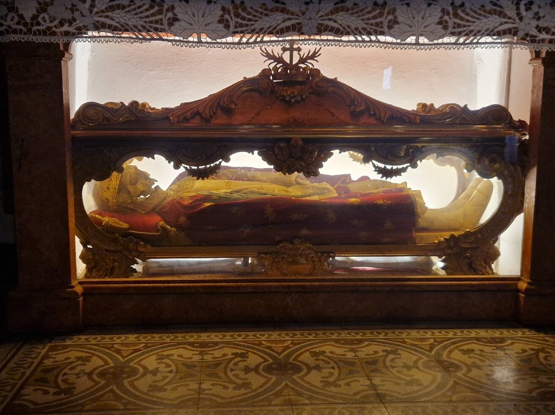Chiesa di Santo Stefano e Battistero-伦诺必去景点