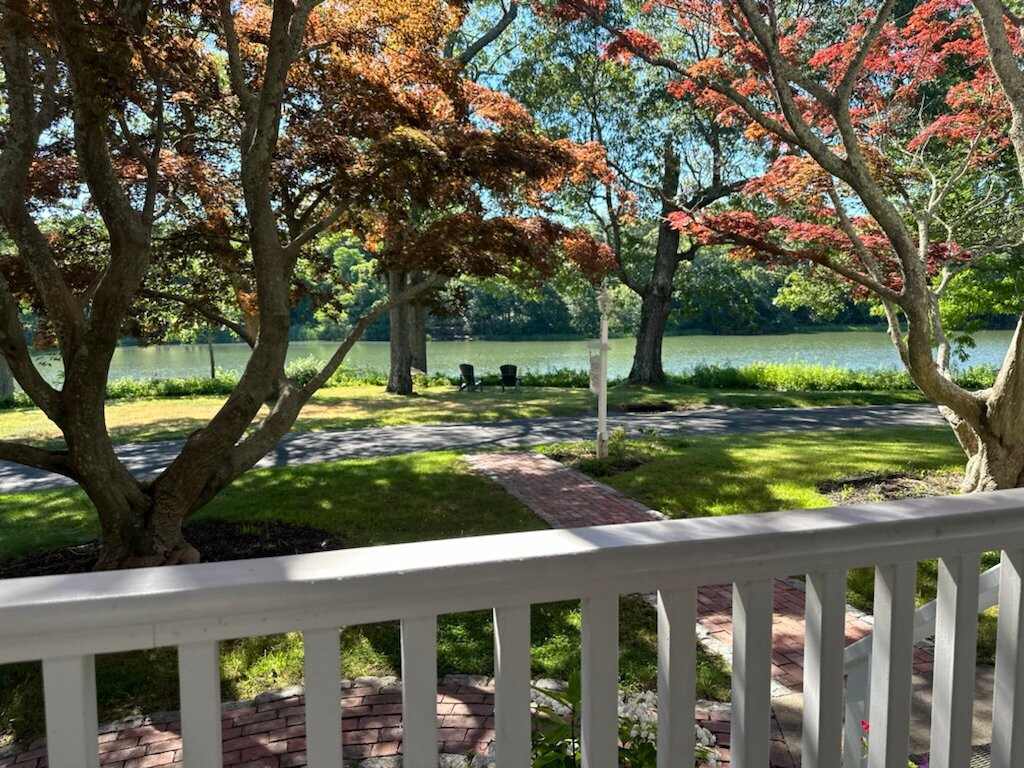 House on Chase Creek主图