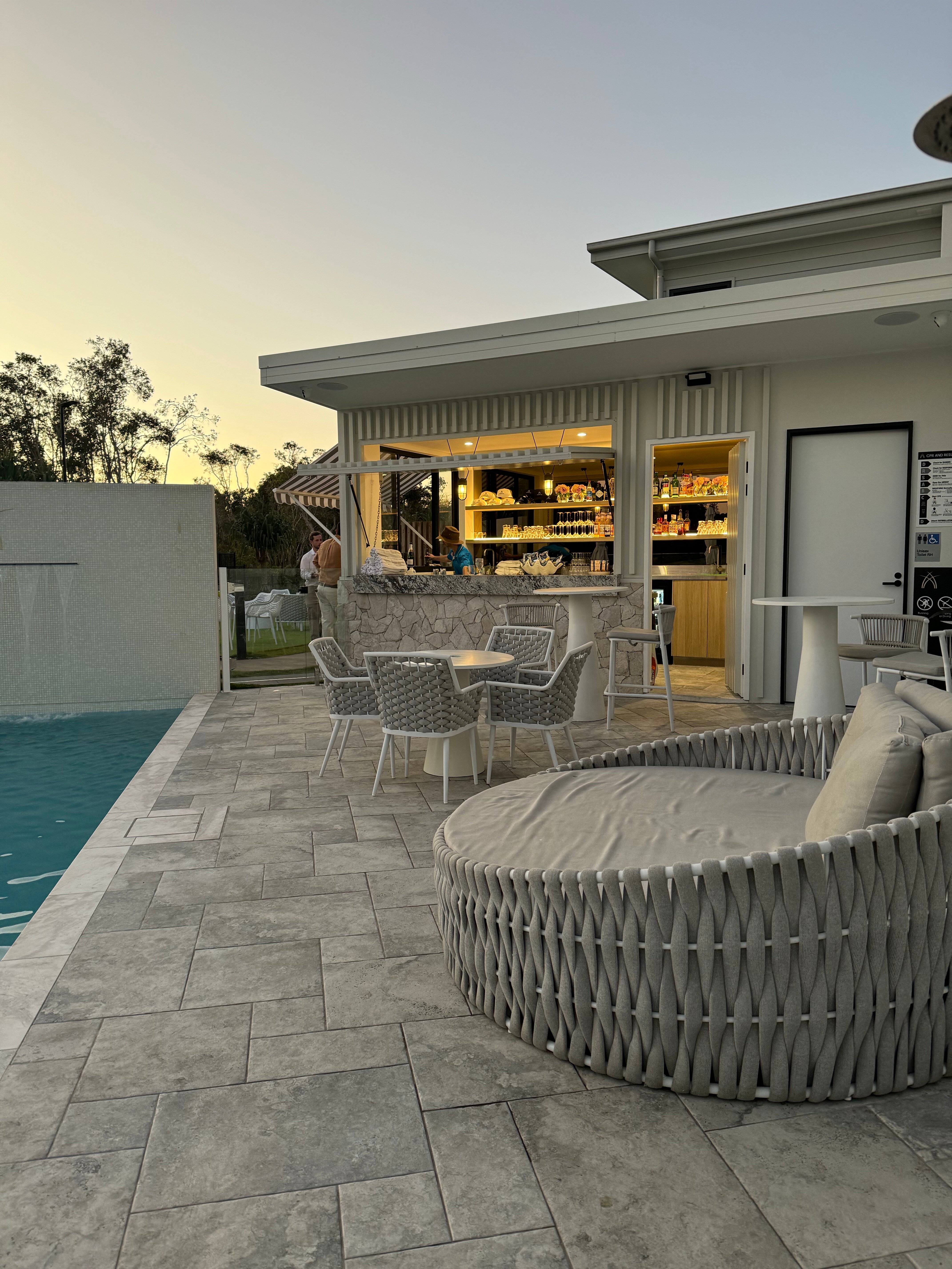 Essence Peregian Beach-泳池