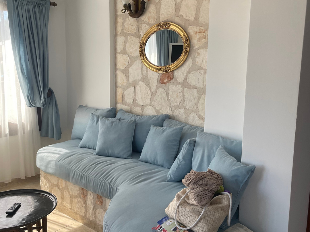 Oasis Hotel And Spa主图