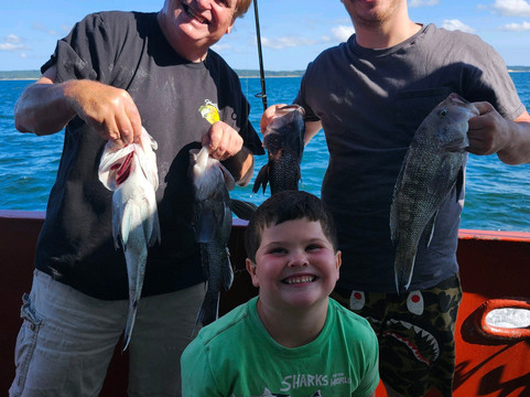 Patriot Party Boats-法尔茅斯必去景点