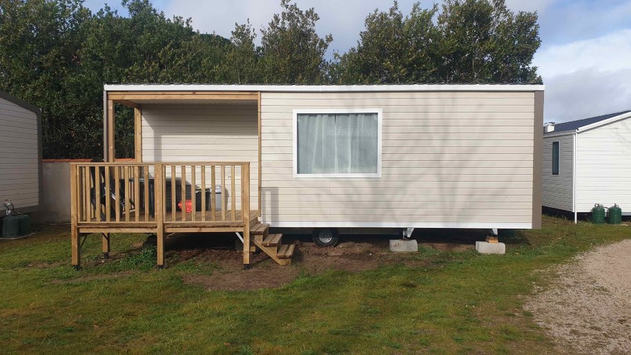 Camping Les Pins-官方