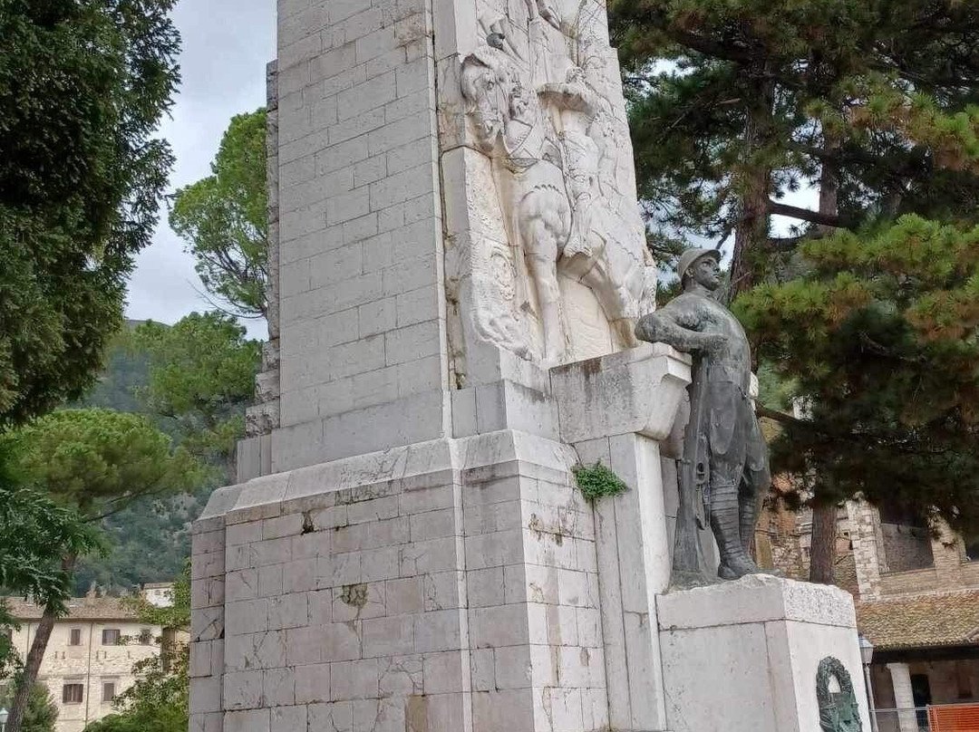 Monumento ai Caduti景点图片
