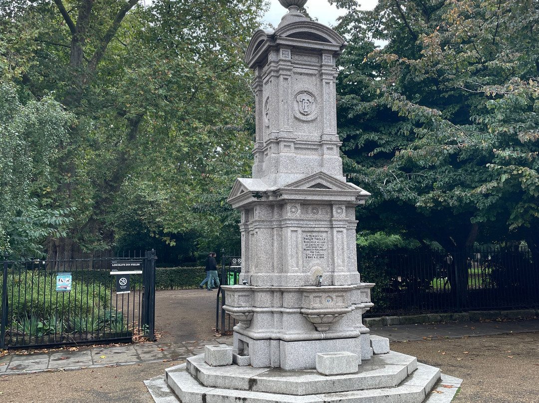 林肯因河广场-伦敦必去景点