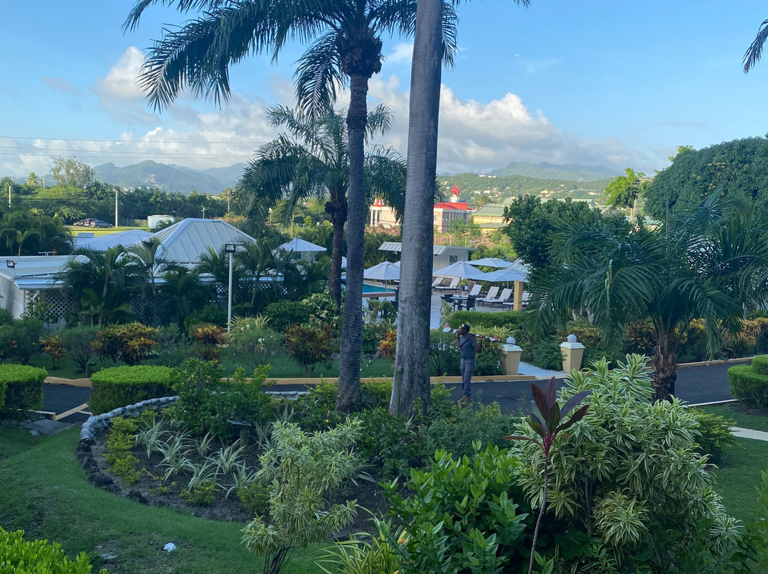 蓝色地平线花园度假酒店主图