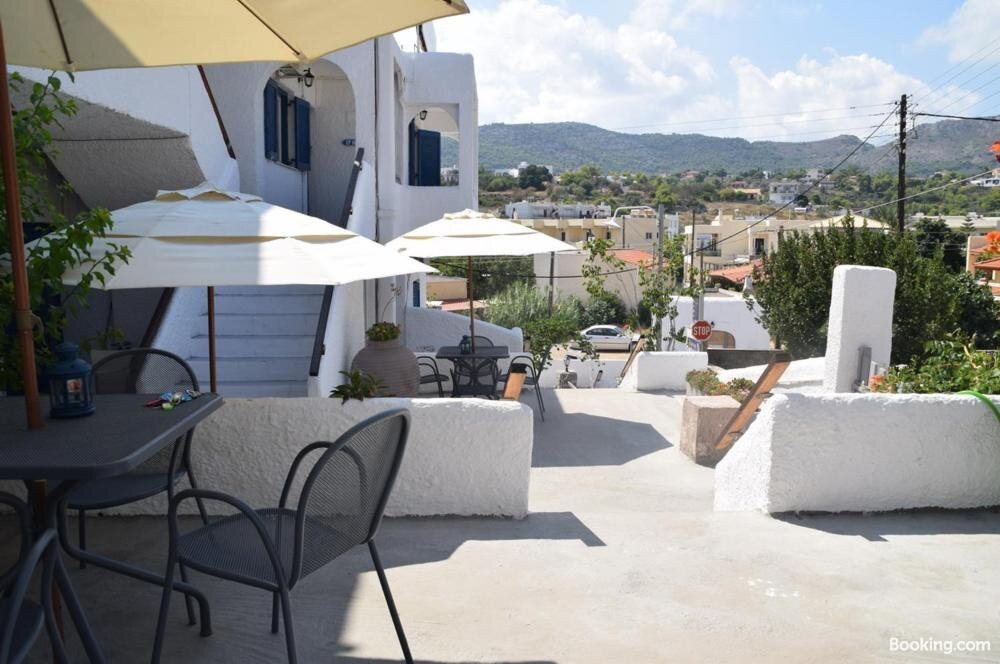 Attica Hotel Ephie主图