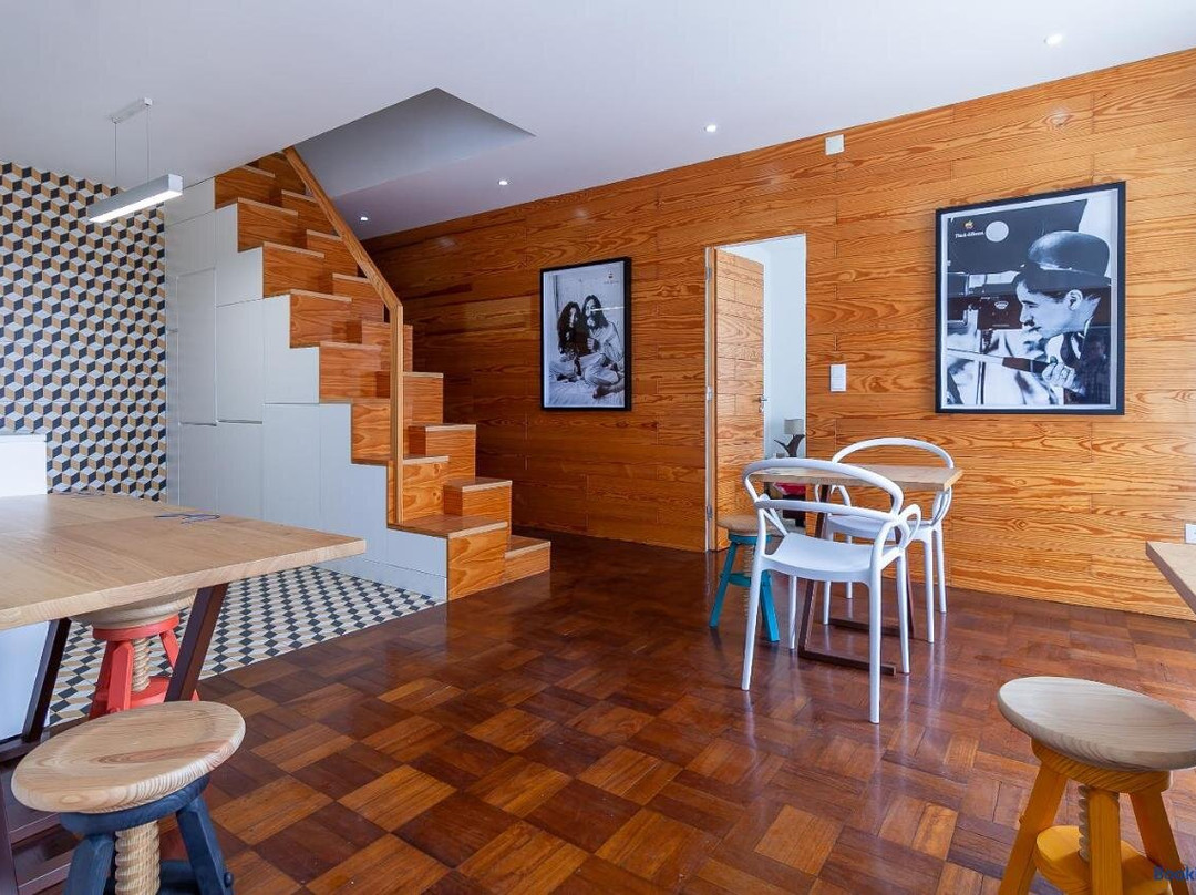 Up Tree Nature Rooms