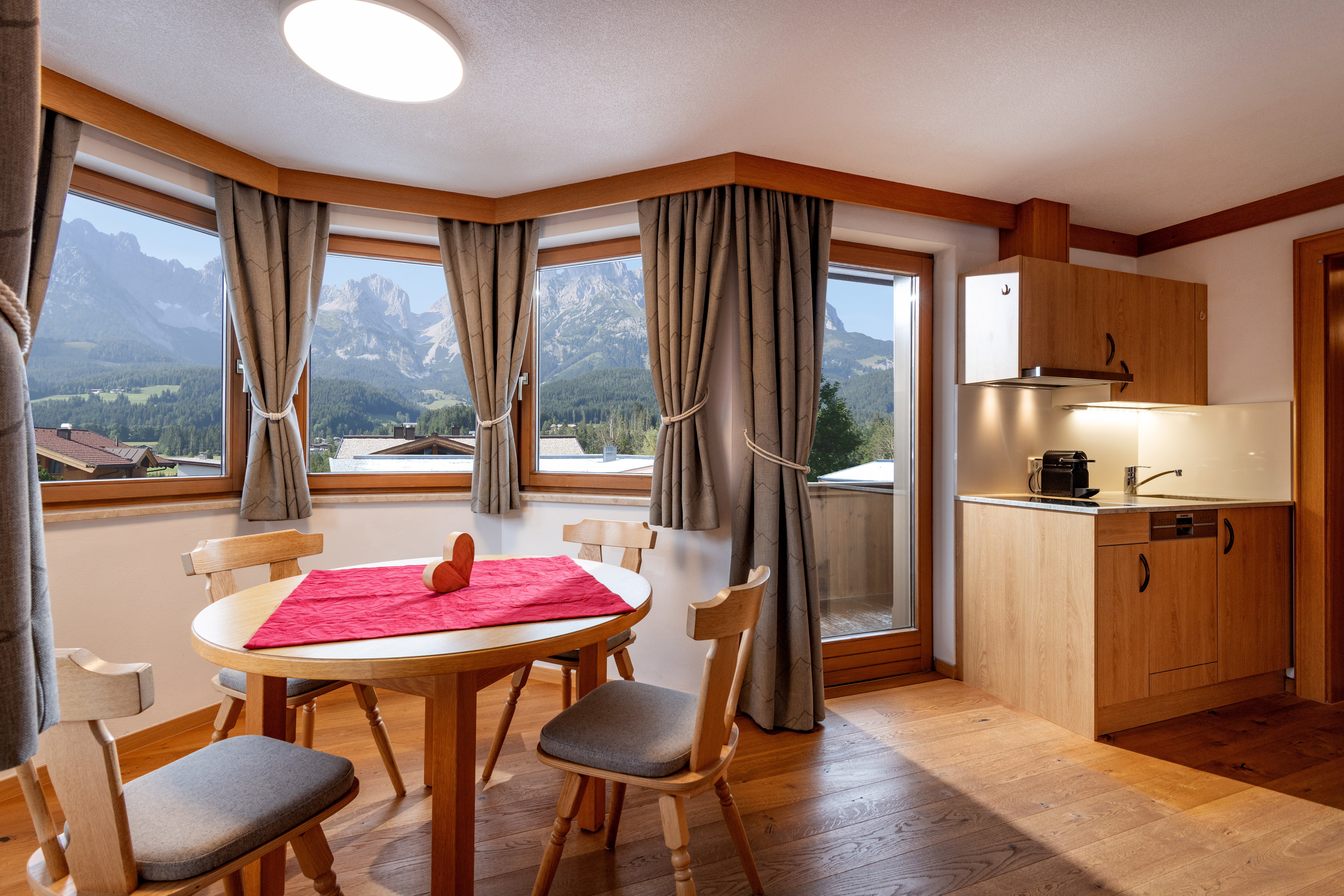 Eden Appartements-客卧