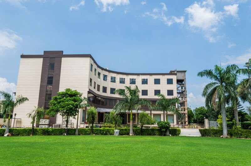 Chinmay Hotel & Resort主图