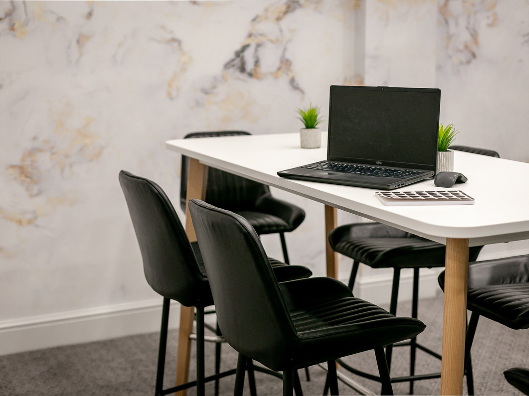 Cedar Court Hotel Bradford主图