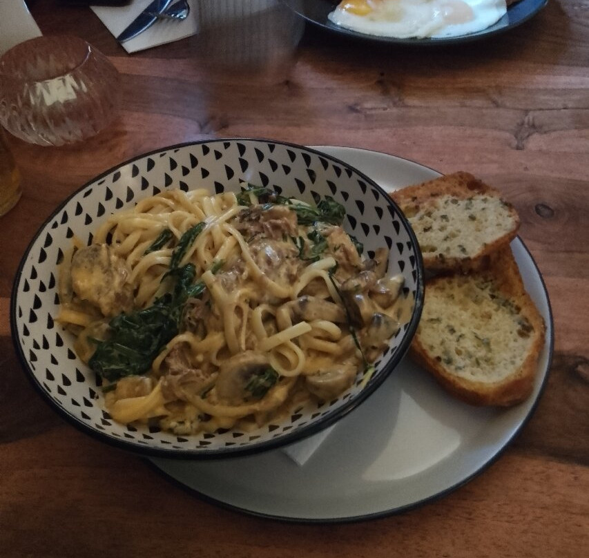 The Lion Hotel主图