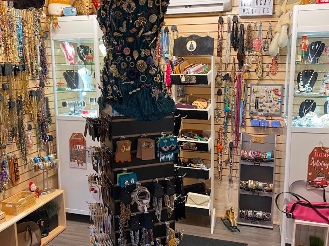 Worn Again-Saint Williams必去景点