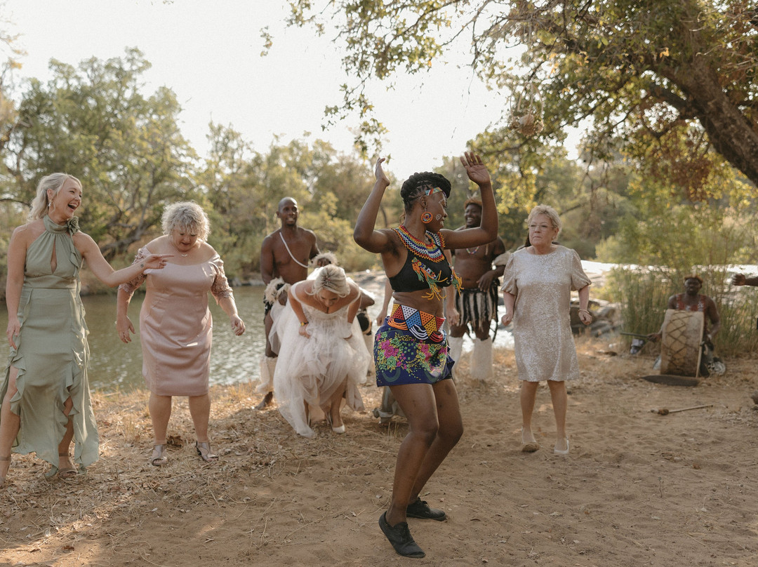 Nyani Cultural Village-霍德斯普鲁特必去景点