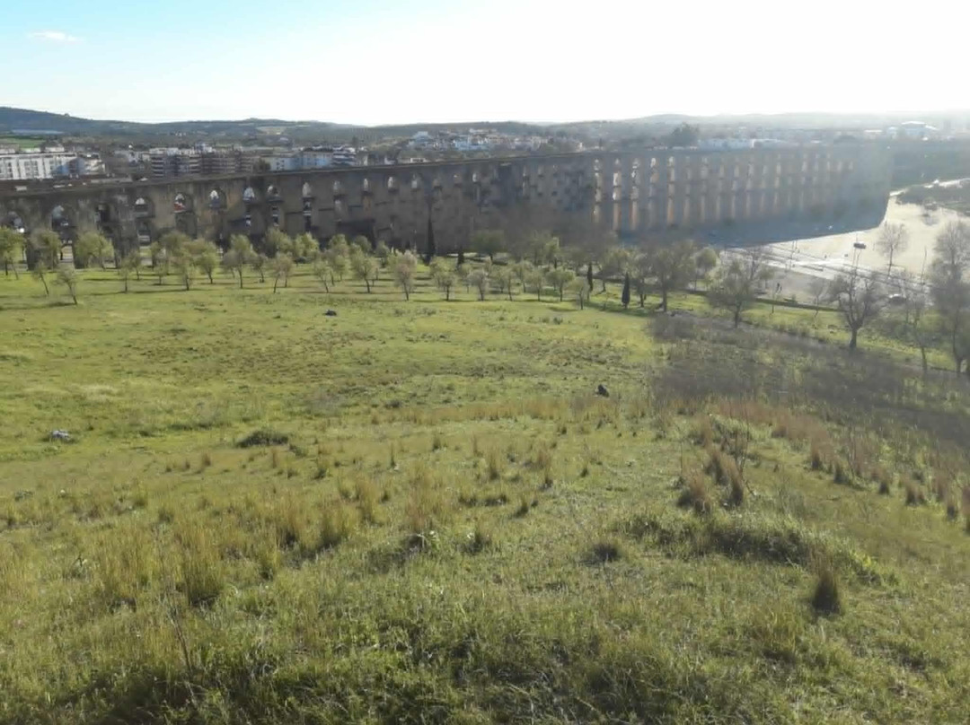 Aqueduto Da Amoreira景点图片