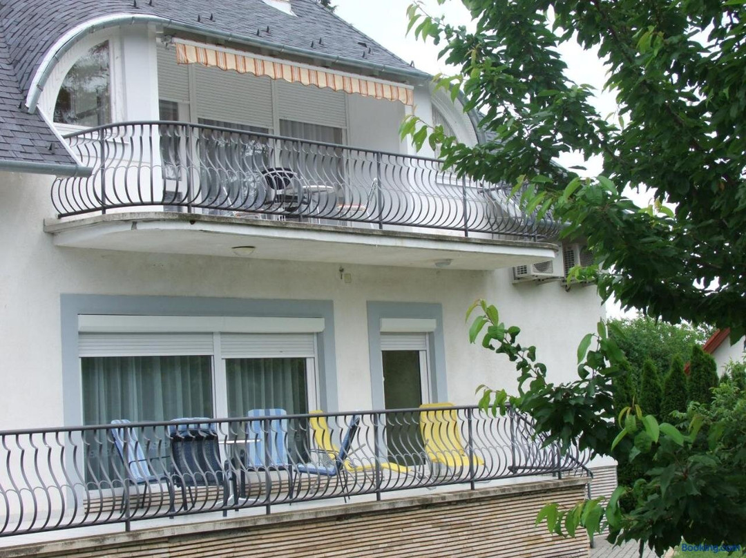 Levente Apartman