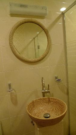 耶菊考套房酒店主图