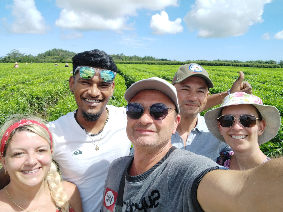 Ravish Local Taxi Guide Mauritius