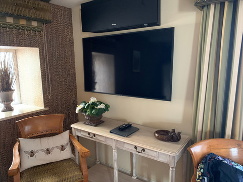 Fox & Hounds Country Inn主图