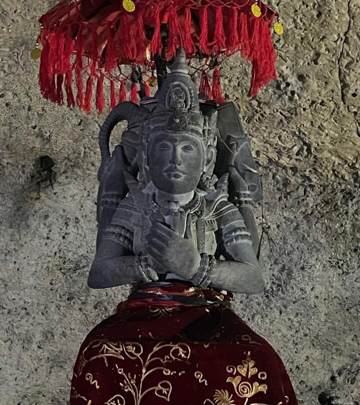 Giri Putri Cave-Suana必去景点