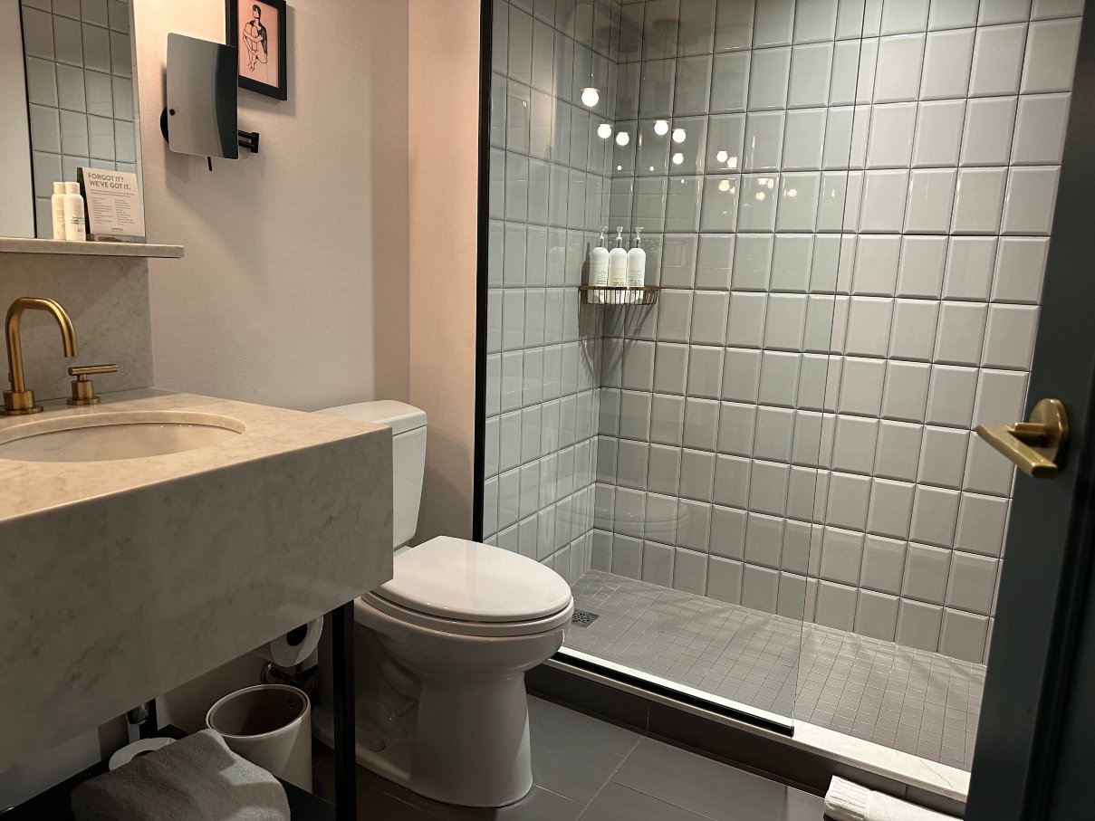 金普顿圣乔治酒店-浴室