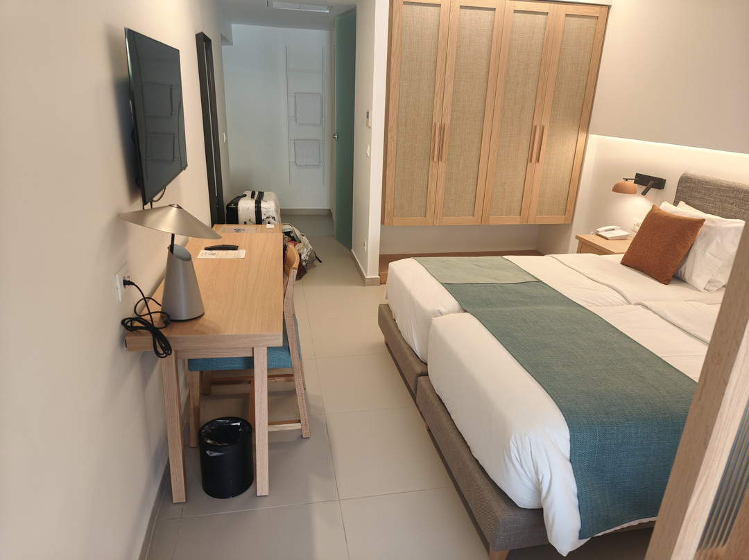 Anissa Beach & Village Hotel主图