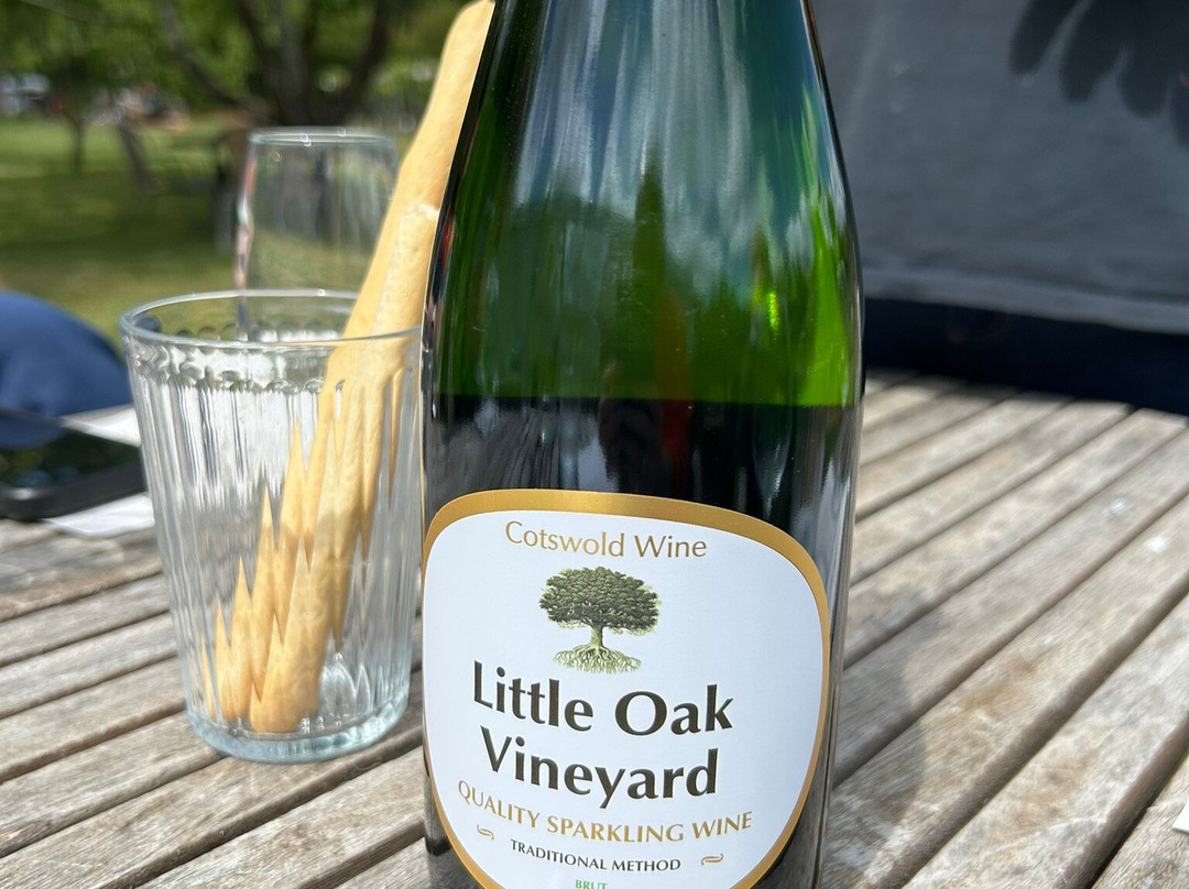 Little Oak Vineyard-奇平卡姆登必去景点